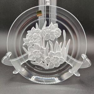 Etched Crystal Daffodil Plate 9.5” Signed Yamamoto Japan Floral Decor